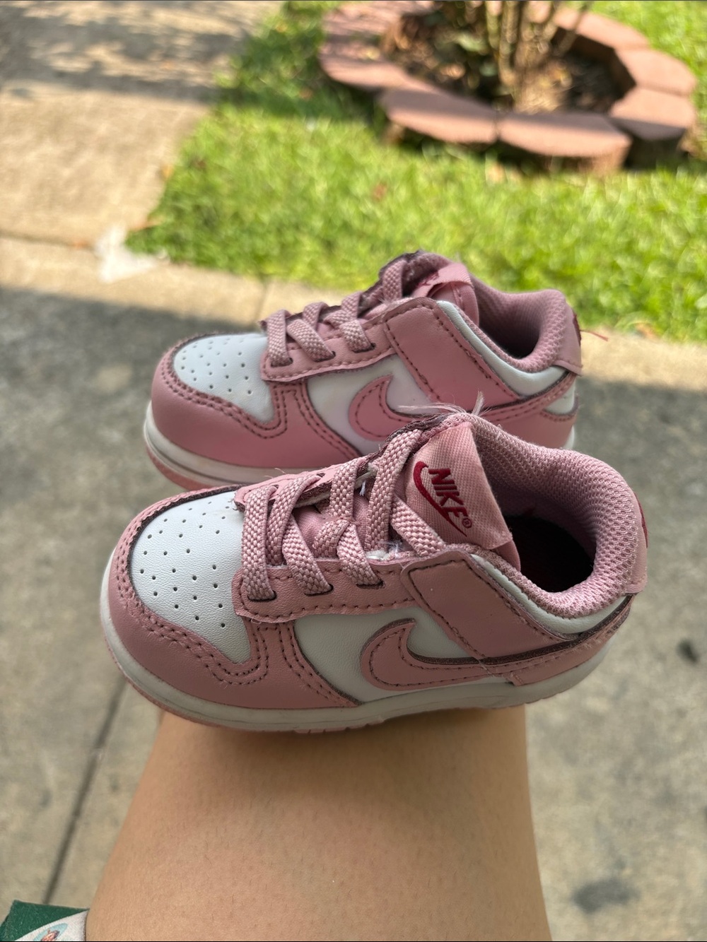 Nike Kids Pink & White Low-Top Sneakers